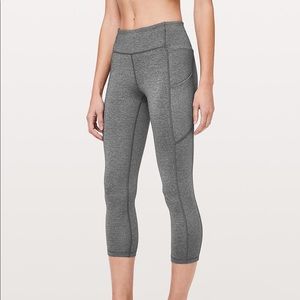 Lululemon gray speed up crop leggings